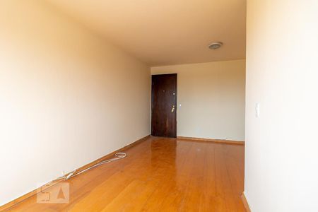 Sala de apartamento para alugar com 2 quartos, 54m² em Capão Raso, Curitiba