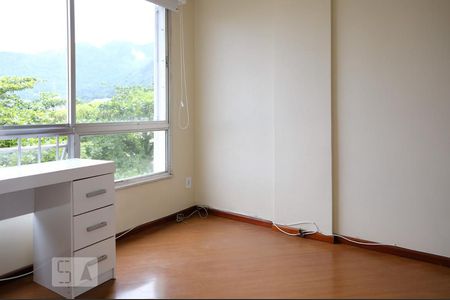 Apartamento para alugar com 110m², 3 quartos e 2 vagasQuarto 2