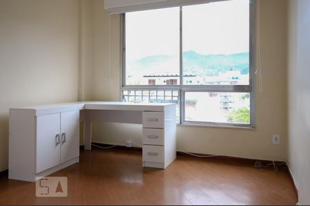 Apartamento para alugar com 110m², 3 quartos e 2 vagasQuarto 2