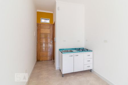 Cozinha de kitnet/studio para alugar com 1 quarto, 17m² em Jardim Sao Roberto, São Paulo