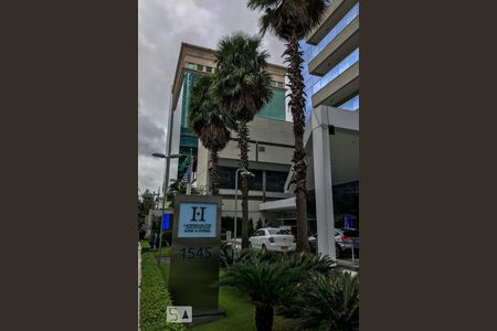 Apartamento à venda com 55m², 1 quarto e 2 vagasFachada