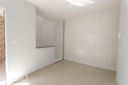Sala de Apartamento com 2 quartos, 48m² Taquara