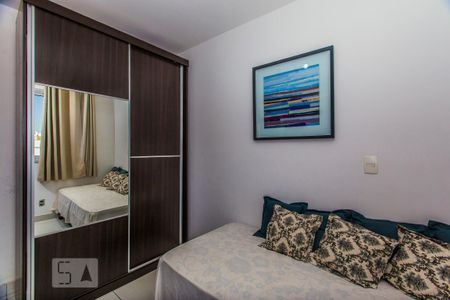 Quarto de apartamento para alugar com 2 quartos, 57m² em Ouro Preto, Belo Horizonte