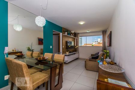 Sala de apartamento para alugar com 2 quartos, 57m² em Ouro Preto, Belo Horizonte