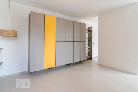 Quarto de kitnet/studio para alugar com 1 quarto, 56m² em Pinheiros, São Paulo