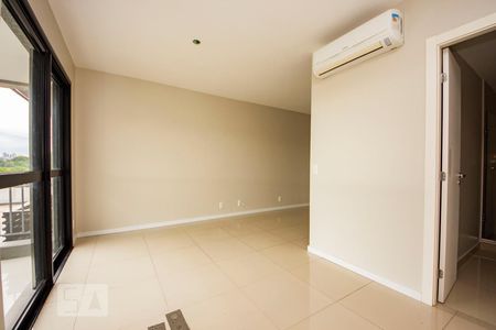 Sala/Quarto de apartamento para alugar com 1 quarto, 36m² em Jardim Botânico, Porto Alegre