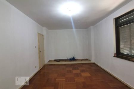 Quarto de casa para alugar com 3 quartos, 850m² em Paraisópolis, São Paulo
