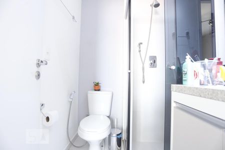 Banheiro de apartamento à venda com 1 quarto, 23m² em Centro, São Paulo