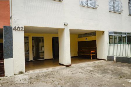 Apartamento à venda com 60m², 2 quartos e 1 vagaFachada e portaria