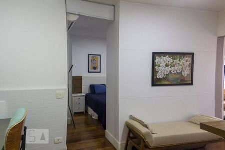Sala de apartamento para alugar com 1 quarto, 54m² em Vila Nova Conceição, São Paulo