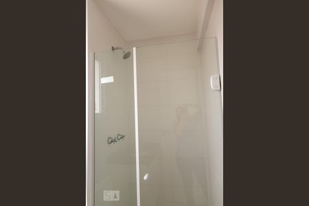 Apartamento à venda com 65m², 2 quartos e 2 vagas Apartamento à venda com 65m², 2 quartos e 2 vagasBanheiro do Quarto 1