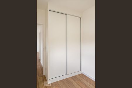 Apartamento à venda com 65m², 2 quartos e 2 vagas Apartamento à venda com 65m², 2 quartos e 2 vagasQuarto 2