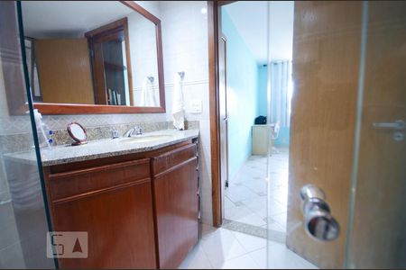 Apartamento à venda com 100m², 2 quartos e 1 vagaBanheiro da Suíte