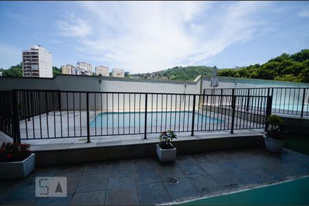Apartamento à venda com 100m², 2 quartos e 1 vagaÁrea comum - Piscina