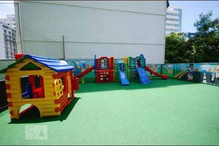 Apartamento à venda com 100m², 2 quartos e 1 vagaÁrea Comum - Playground