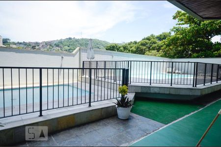 Apartamento à venda com 100m², 2 quartos e 1 vagaÁrea comum - Piscina