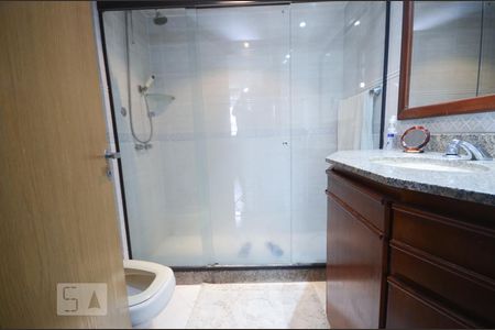 Apartamento à venda com 100m², 2 quartos e 1 vagaBanheiro da Suíte