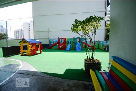 Apartamento à venda com 100m², 2 quartos e 1 vagaÁrea Comum - Playground