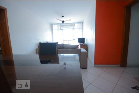 Sala de apartamento à venda com 2 quartos, 100m² em Icaraí, Niterói