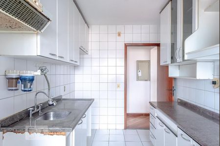 Apartamento à venda com 100m², 3 quartos e 2 vagas Apartamento à venda com 100m², 3 quartos e 2 vagasCozinha