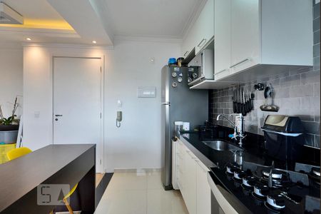 Cozinha de apartamento para alugar com 1 quarto, 32m² em Água Branca, São Paulo