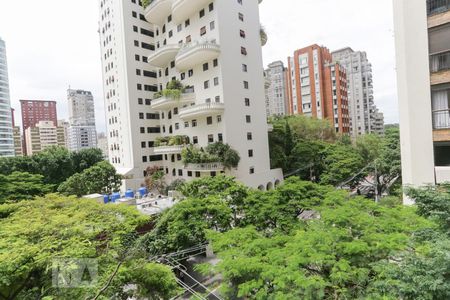 Apartamento à venda com 90m², 2 quartos e 1 vaga Apartamento à venda com 90m², 2 quartos e 1 vagaVista