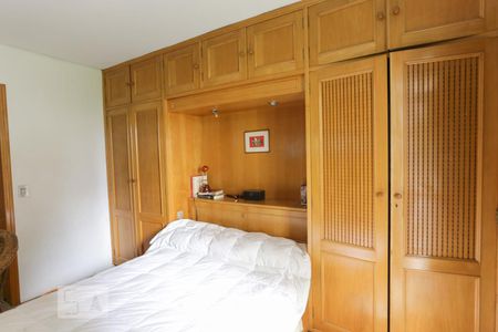 Suíte de apartamento à venda com 2 quartos, 90m² em Jardim Paulistano, São Paulo