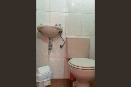 Casa para alugar com 120m², 3 quartos e 2 vagasBanheiro de Serviço