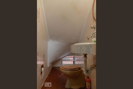 Casa para alugar com 120m², 3 quartos e 2 vagasBanheiro 1