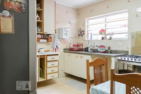 Casa para alugar com 120m², 3 quartos e 2 vagasCozinha