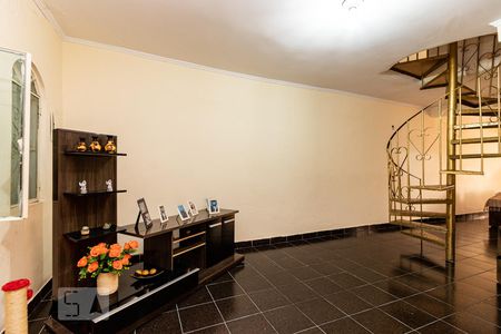 Sala de casa para alugar com 3 quartos, 150m² em Cidade Patriarca, São Paulo