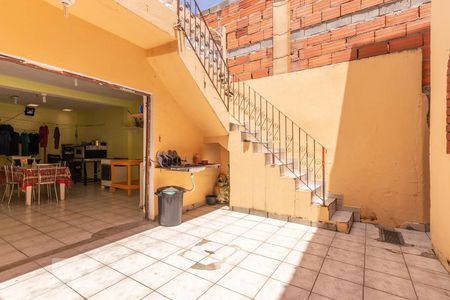 Casa para alugar com 150m², 3 quartos e 2 vagas Casa para alugar com 150m², 3 quartos e 2 vagasQuintal