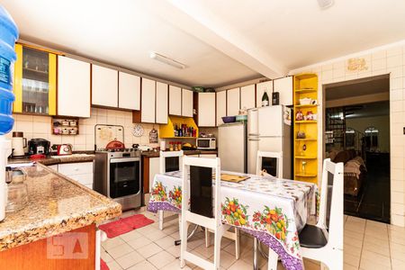 Casa para alugar com 150m², 3 quartos e 2 vagas Casa para alugar com 150m², 3 quartos e 2 vagasCozinha