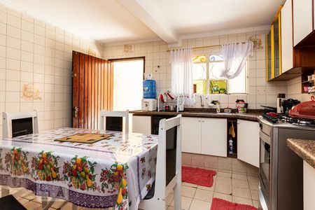 Casa para alugar com 150m², 3 quartos e 2 vagas Casa para alugar com 150m², 3 quartos e 2 vagasCozinha