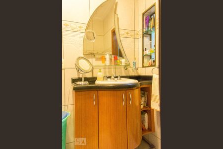 Casa à venda com 200m², 3 quartos e 5 vagasBanheiro da Suíte