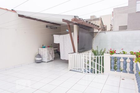 Casa à venda com 200m², 3 quartos e 5 vagasVaranda