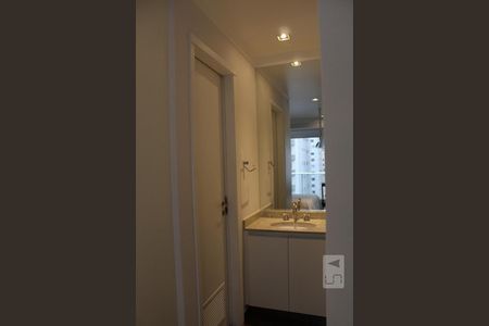 Banheiro - Torneira de kitnet/studio para alugar com 1 quarto, 36m² em Brooklin, São Paulo