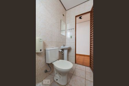 Banheiro de casa para alugar com 2 quartos, 90m² em Mirandópolis, São Paulo