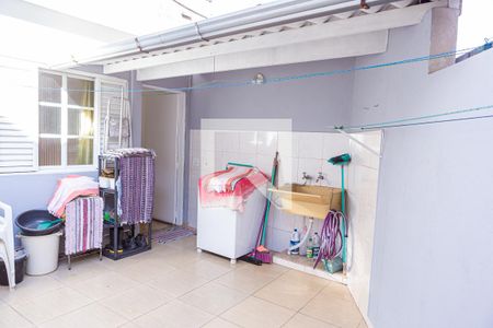 Casa para alugar com 200m², 2 quartos e 2 vagas Casa para alugar com 200m², 2 quartos e 2 vagasÁrea de Serviço