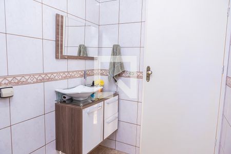 Casa para alugar com 200m², 2 quartos e 2 vagas Casa para alugar com 200m², 2 quartos e 2 vagasBanheiro