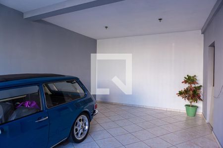 Casa para alugar com 200m², 2 quartos e 2 vagas Casa para alugar com 200m², 2 quartos e 2 vagasGaragem