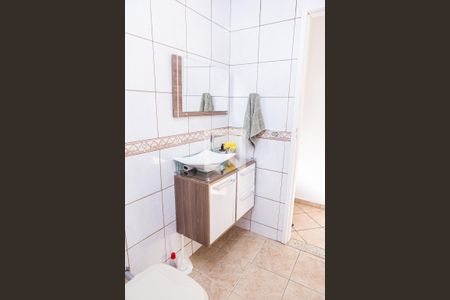 Casa para alugar com 200m², 2 quartos e 2 vagas Casa para alugar com 200m², 2 quartos e 2 vagasBanheiro
