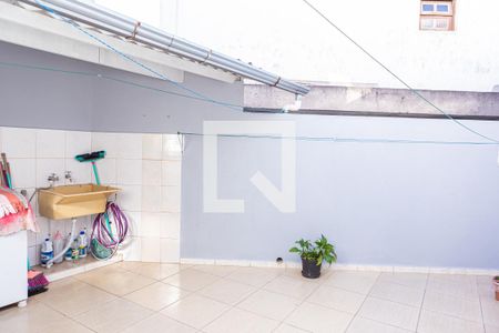 Casa para alugar com 200m², 2 quartos e 2 vagas Casa para alugar com 200m², 2 quartos e 2 vagasÁrea de Serviço