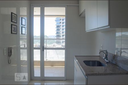Apartamento para alugar com 71m², 2 quartos e 1 vaga Apartamento para alugar com 71m², 2 quartos e 1 vagaCozinha