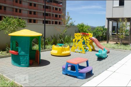Apartamento para alugar com 71m², 2 quartos e 1 vaga Apartamento para alugar com 71m², 2 quartos e 1 vagaPlayground