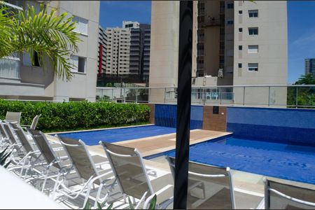Apartamento para alugar com 71m², 2 quartos e 1 vaga Apartamento para alugar com 71m², 2 quartos e 1 vagaPiscina