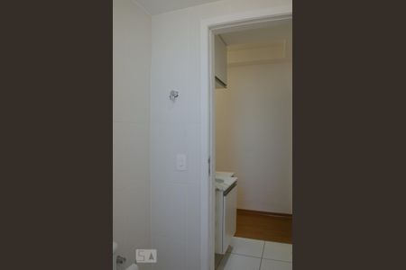 Apartamento para alugar com 71m², 2 quartos e 1 vaga Apartamento para alugar com 71m², 2 quartos e 1 vagaBanheiro