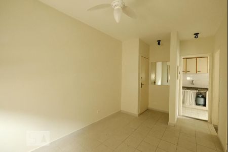 Sala de apartamento para alugar com 1 quarto, 48m² em Embaré, Santos