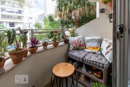 Apartamento para alugar com 63m², 2 quartos e 1 vagaVaranda