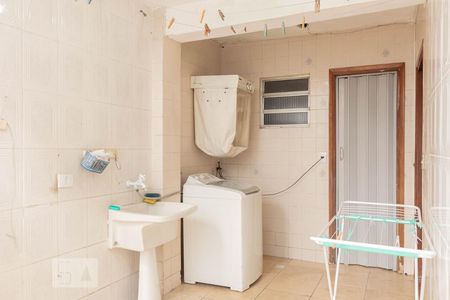 Casa à venda com 180m², 3 quartos e 2 vagasÁrea de Serviço